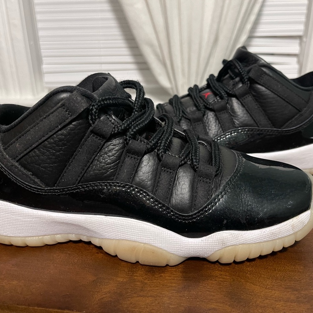 Jordan 11 low GS